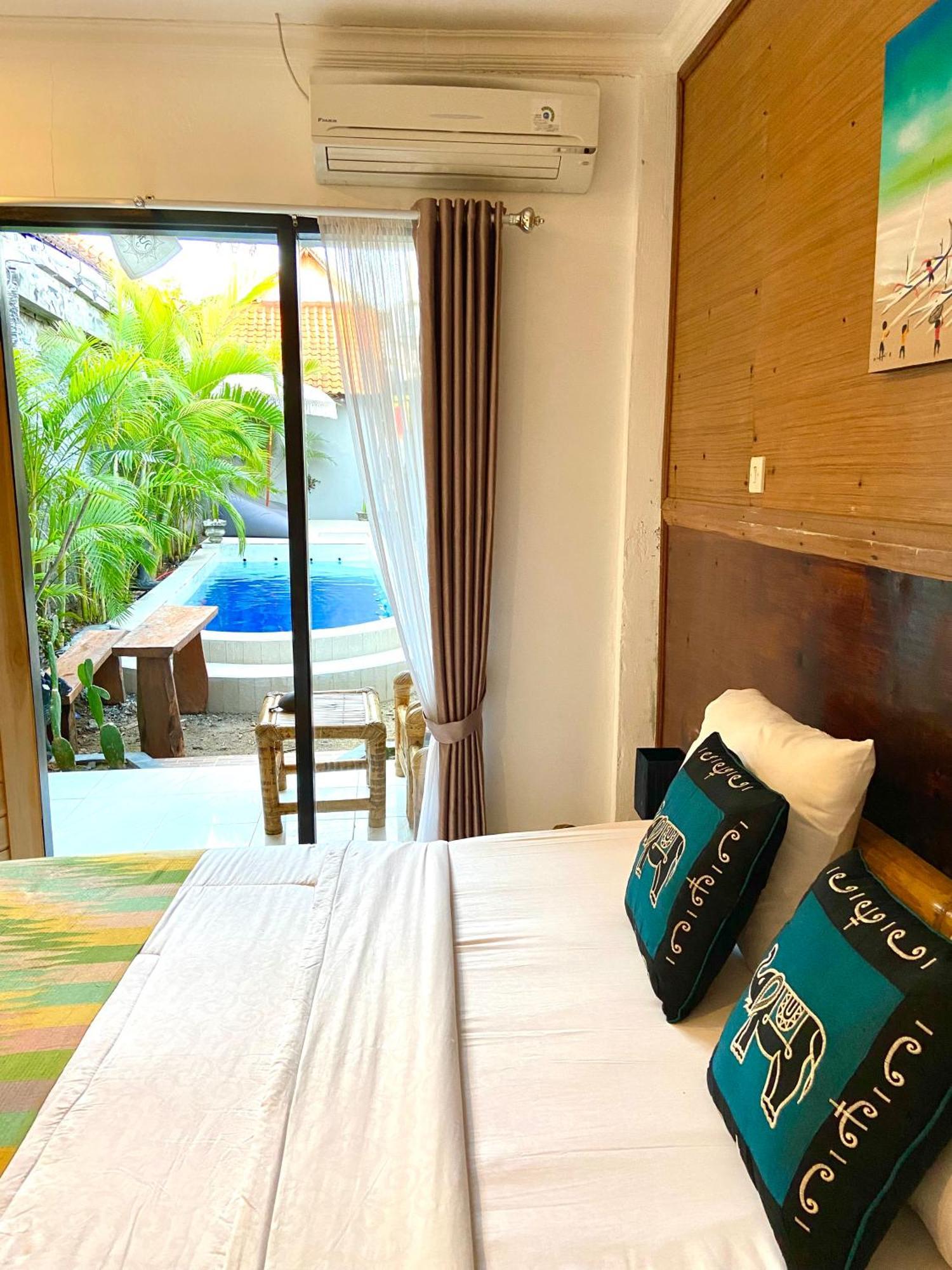 Tropical Garden Inn Batununggul Extérieur photo